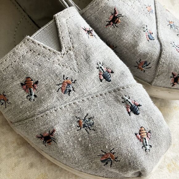 Toms Youth 5 Drizzle Embroidered Bugs Insects Slip On Casual Shoes UK 4 EU 37 - Picture 9 of 10